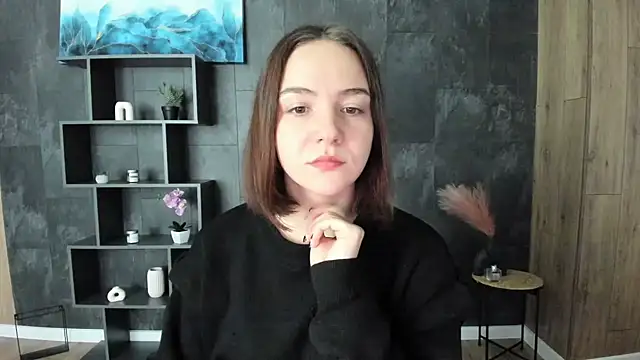 OliviaMontgomery online show from 12/02/24, 06:20