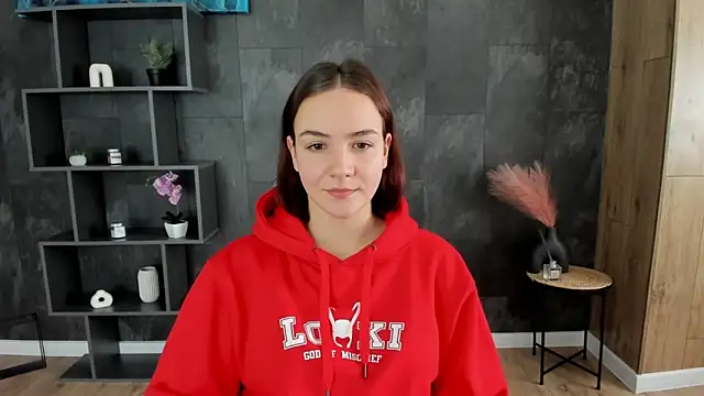 OliviaMontgomery online show from 12/13/24, 09:02