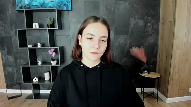 OliviaMontgomery online show from 12/16/24, 12:16