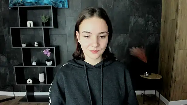 OliviaMontgomery online show from 12/25/24, 01:19