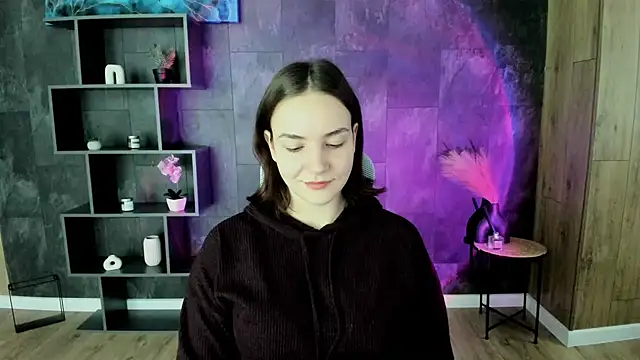 OliviaMontgomery online show from 12/27/24, 09:17