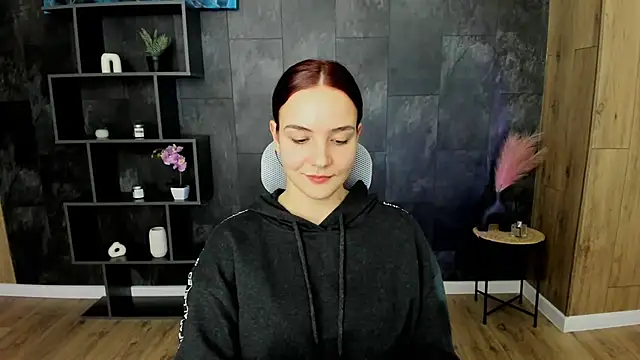 OliviaMontgomery online show from 02/01/25, 05:58