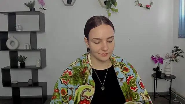 OliviaMontgomery online show from 02/25/25, 12:55