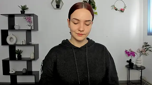 OliviaMontgomery online show from 03/05/25, 01:39