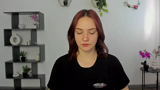 OliviaMontgomery online show from 03/13/25, 09:43