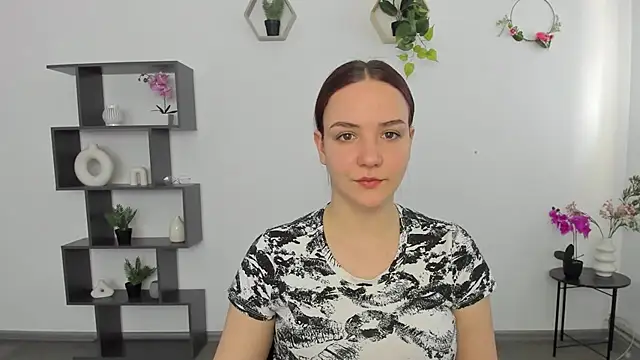 OliviaMontgomery online show from 03/21/25, 08:28