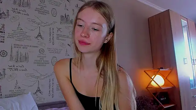 Snapshot of minidivaa_ chatting on 09/24/25, 07:12 minidivaa  online show from 09/24/25, 07:12