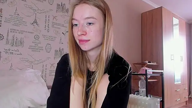 Snapshot of minidivaa_ chatting on 10/17/25, 08:50 minidivaa  online show from 10/17/25, 08:50