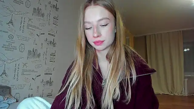 minidivaa  online show from 12/14/25, 08:35