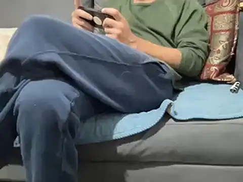 4small4inchlol online show from 12/16/24, 07:54