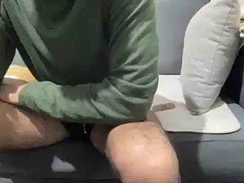 4small4inchlol online show from 03/15/25, 01:19