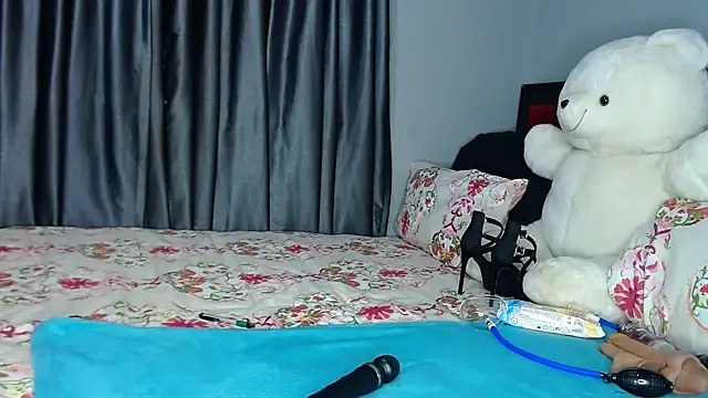 MissBigNipples online show from 12/23/24, 08:00