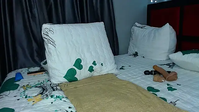 MissBigNipples online show from 01/05/25, 11:22