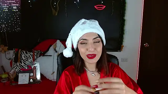Carolaine69  online show from 12/10/24, 02:06