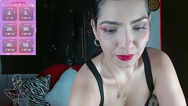 Carolaine69  online show from 04/27/26, 01:31