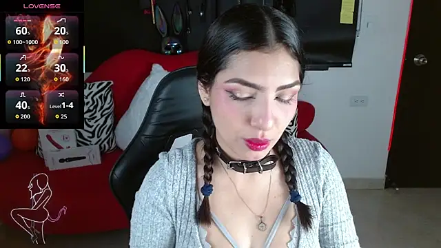 Carolaine69  online show from 05/25/26, 01:28
