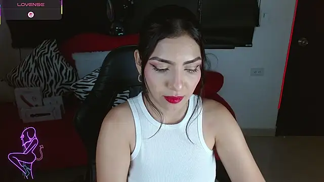 Carolaine69  online show from 06/22/26, 01:52