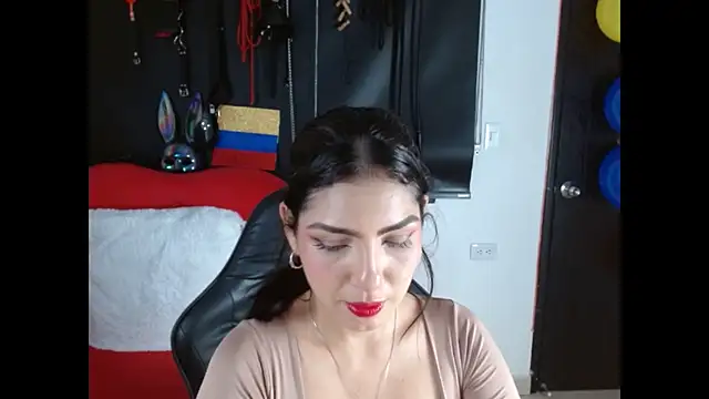 Carolaine69  online show from 06/24/26, 02:16
