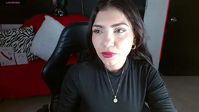 Carolaine69  online show from 07/25/26, 01:19