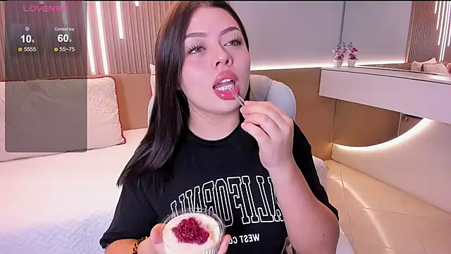 Snapshot of Sexy_paradise18_ chatting on 11/29/25, 03:42 Sexy paradise18 online show from 11/29/25, 03:42