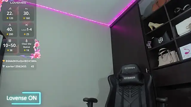 MeganDaviees online show from 02/21/25, 06:07