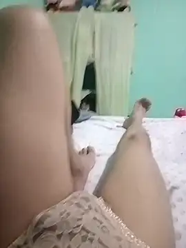 Snapshot of AngLMex chatting on 12/16/25, 05:45 AngLMex online show from 12/16/25, 05:45