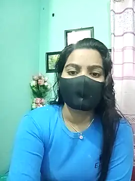 Snapshot of Amisha-2 chatting on 01/04/25, 10:27 Amisha-2 online show from 01/04/25, 10:27