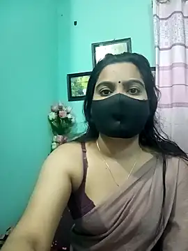 Snapshot of Amisha-2 chatting on 01/05/25, 11:04 Amisha-2 online show from 01/05/25, 11:04