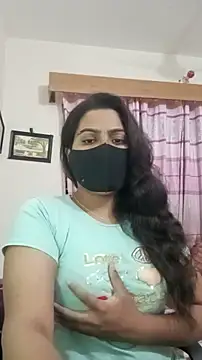 Snapshot of Amisha-2 chatting on 05/25/26, 07:31 Amisha-2 online show from 05/25/26, 07:31