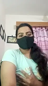 Snapshot of Amisha-2 chatting on 06/13/26, 05:44 Amisha-2 online show from 06/13/26, 05:44