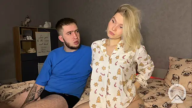 Snapshot of Adelovenick chatting on 12/24/24, 07:33 Adelovenick online show from 12/24/24, 07:33