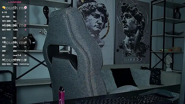 Snapshot of Lana__May chatting on 10/11/25, 12:15 Lana  May online show from 10/11/25, 12:15