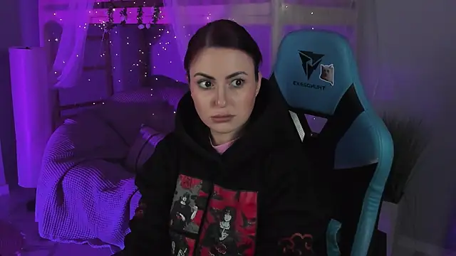 Snapshot of Lana__May chatting on 11/08/25, 05:29 Lana May online show from 11/08/25, 05:29