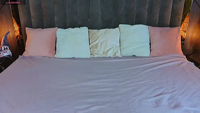 Daisy Delight online show from 12/14/25, 09:30