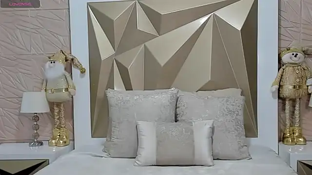 Snapshot of PassionMacoll chatting on 12/08/24, 11:46 PassionMacoll online show from 12/08/24, 11:46