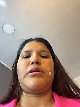 Snapshot of AvrillThomas chatting on 10/29/25, 03:25 AvrillThomas online show from 10/29/25, 03:25