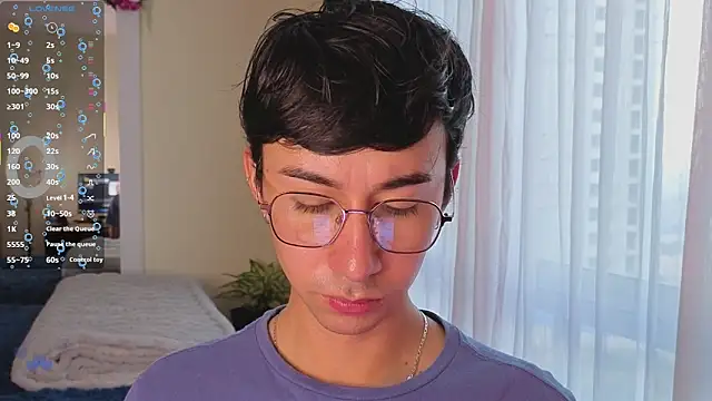 Snapshot of cameron_cum chatting on 12/17/25, 11:05 cameron cum online show from 12/17/25, 11:05