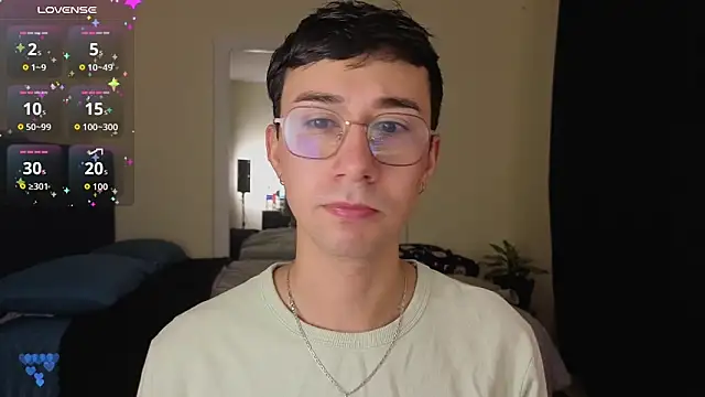 Snapshot of cameron_cum chatting on 03/07/26, 08:33 cameron cum online show from 03/07/26, 08:33