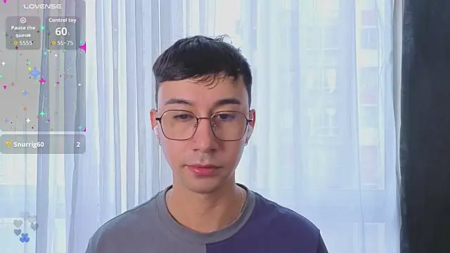 Snapshot of cameron_cum chatting on 05/11/26, 02:45 cameron cum online show from 05/11/26, 02:45