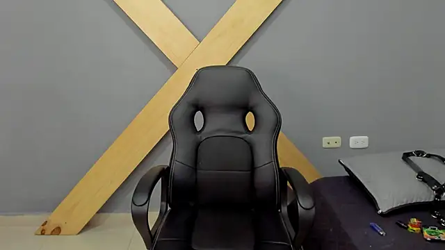 jamesinked  online show from 12/27/24, 03:37