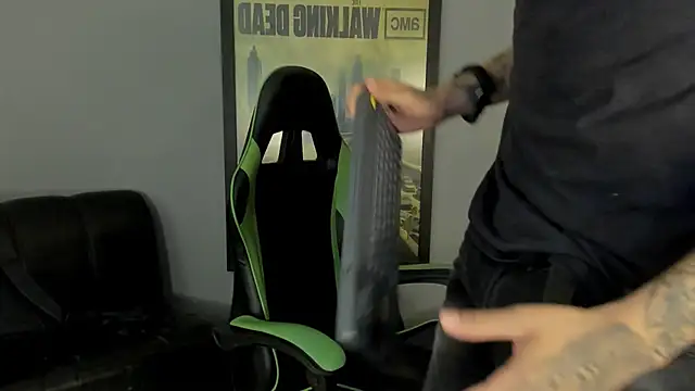 jamesinked  online show from 02/09/25, 06:37