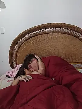 Snapshot of Milfvalesk chatting on 09/14/25, 04:44 Milfvalesk online show from 09/14/25, 04:44