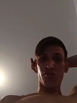 Snapshot of Milfvalesk chatting on 09/18/25, 10:23 Milfvalesk online show from 09/18/25, 10:23