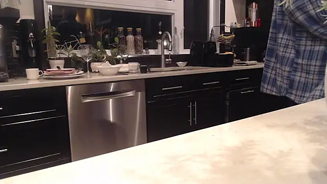 Toy-Daddy online show from 10/20/25, 10:32