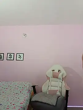 sophie pazz online show from 05/21/26, 10:06