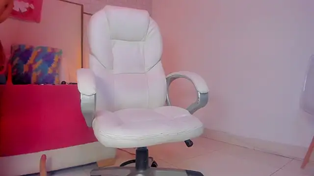 Victoriaa millers online show from 12/29/24, 03:54