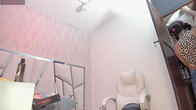 Victoriaa millers online show from 06/10/26, 08:19