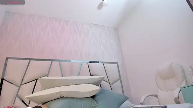 Victoriaa millers online show from 07/19/26, 07:17