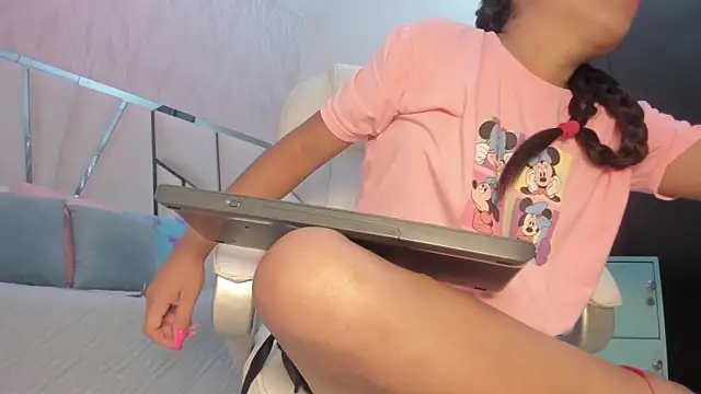 Victoriaa millers online show from 07/20/26, 12:51