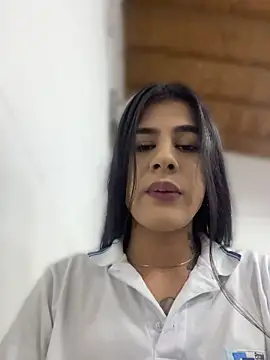 Snapshot of daniigarcia chatting on 05/31/26, 01:07 daniigarcia online show from 05/31/26, 01:07
